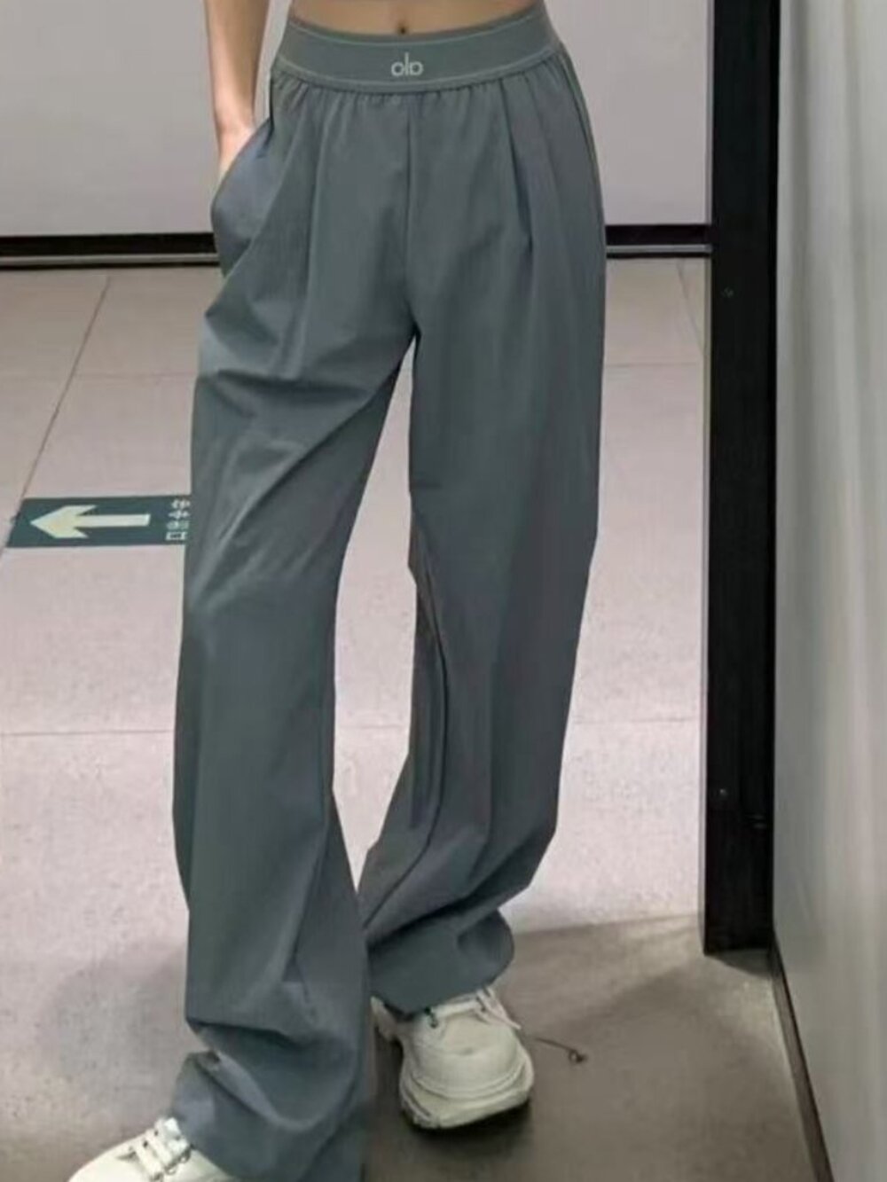 Steel Grey ALO Yoga 🥰 Authentic 🤍  High Waist Wide Leg Pants NWT | Regular XXS